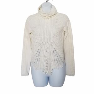 Yuka Platinum Open Knit Crochet Sweater Cowl Neck Long Sleeve Relaxed Size Small